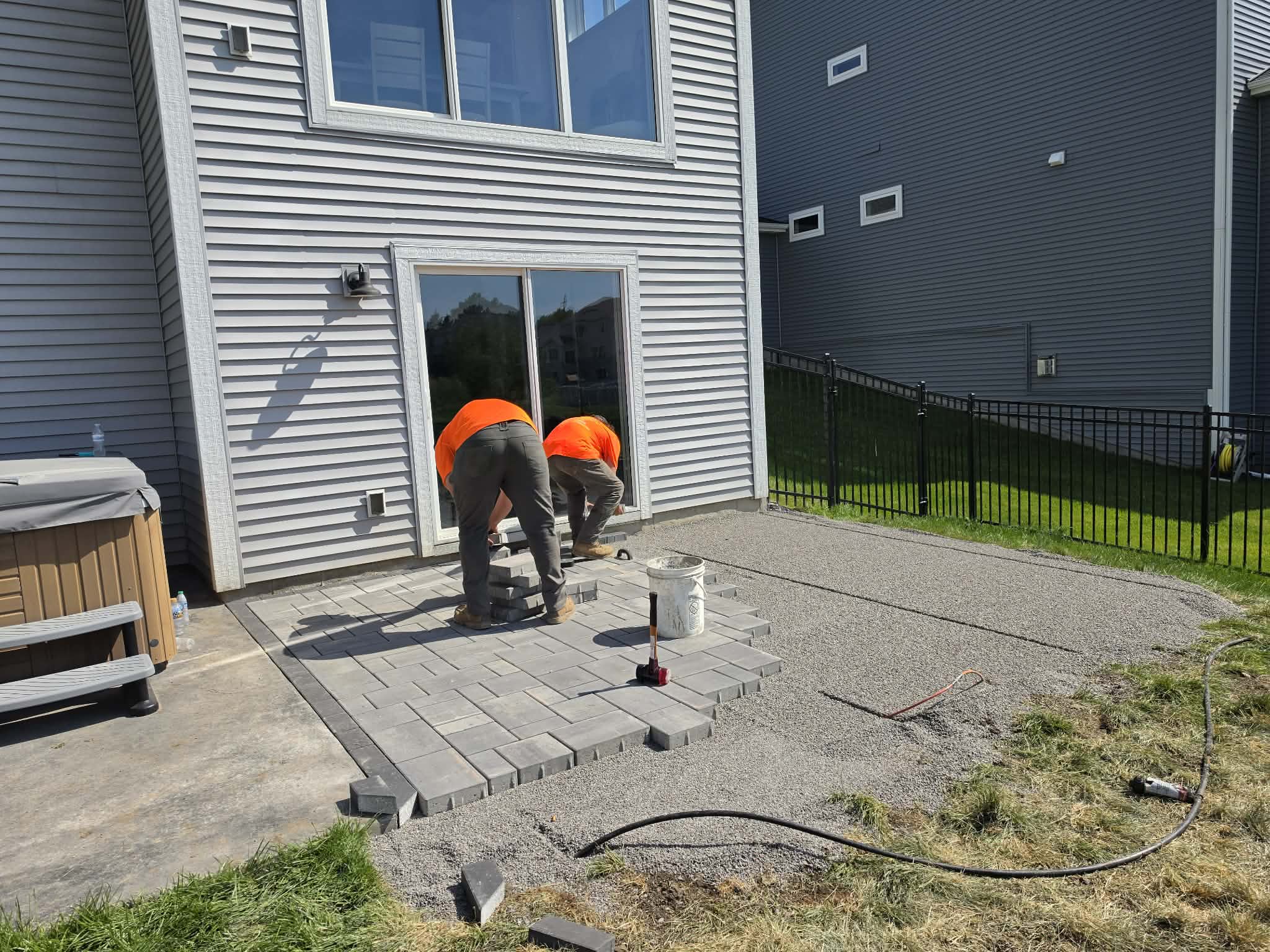 Gallery photos for What a Paver Patio Looks Like Built the Right Way: Image #3