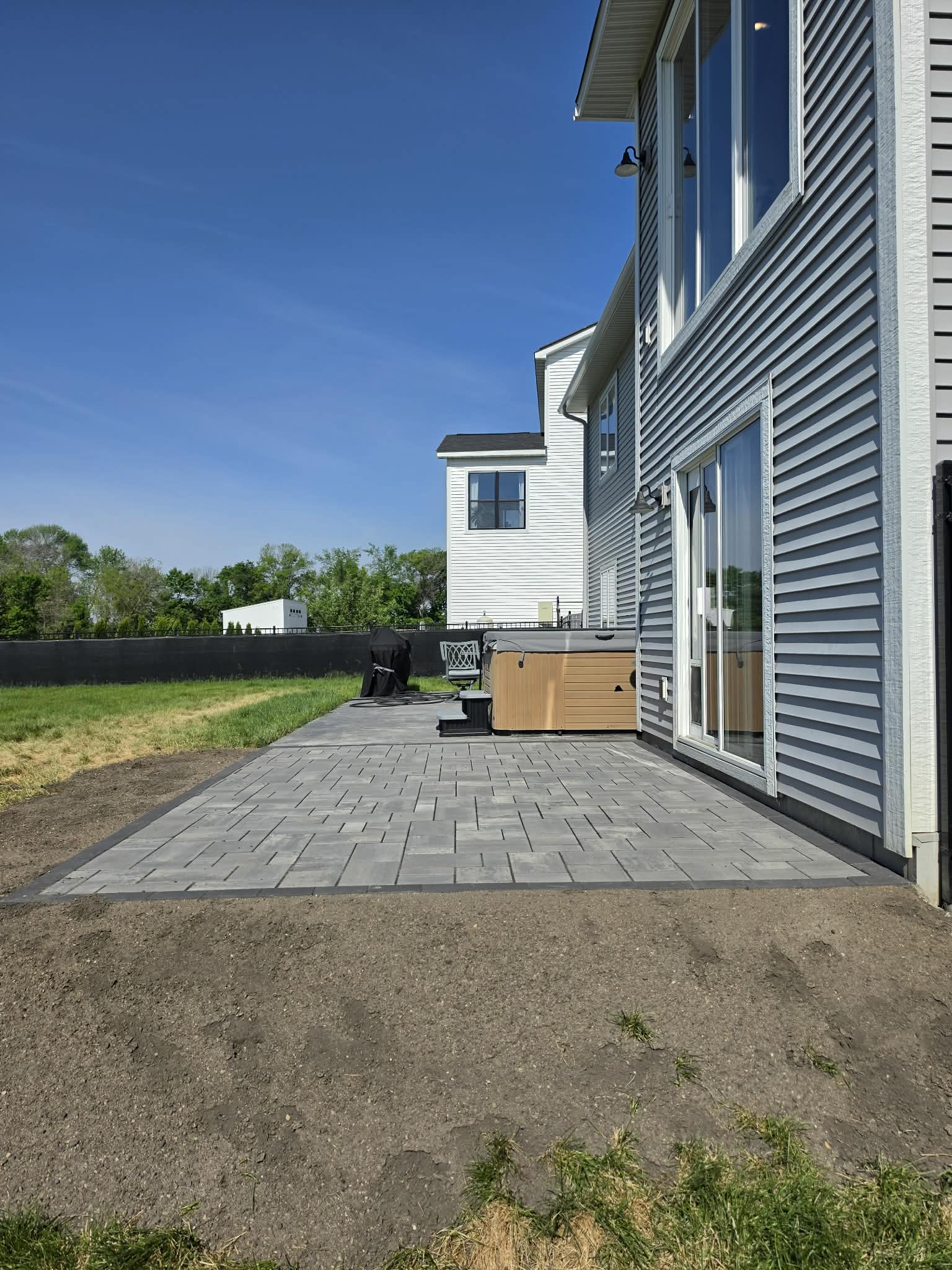 Gallery photos for What a Paver Patio Looks Like Built the Right Way: Image #1