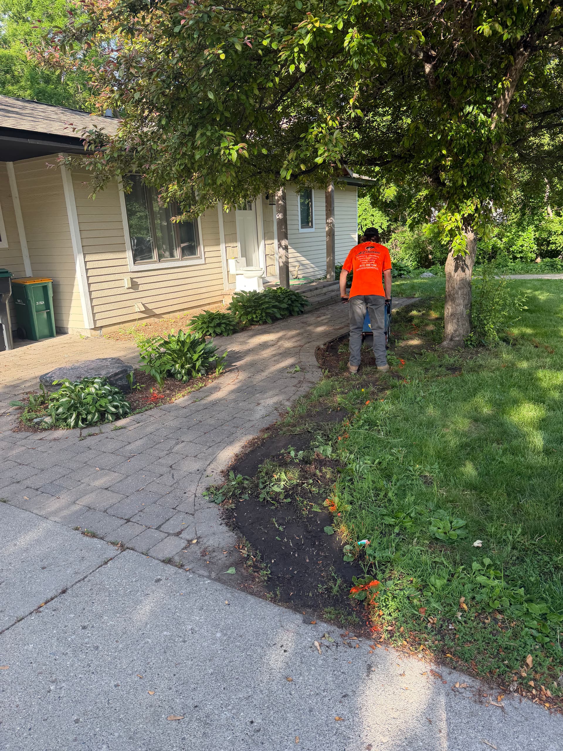 Gallery photos for Full Landscape Refresh at a Cokato Property That Needed It: Image #4